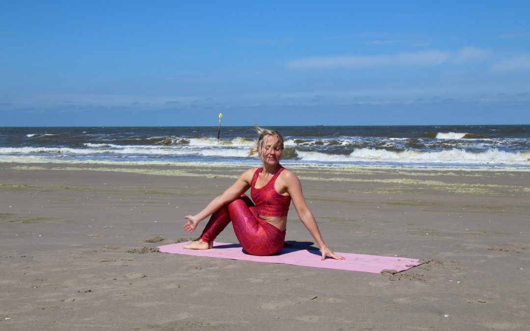 ZO LAAT JE YOGA VOOR JÒU WERKEN